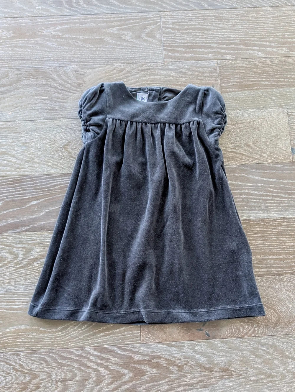 Petit Bateau Black Velvet Puff Sleeve Dress Size 4